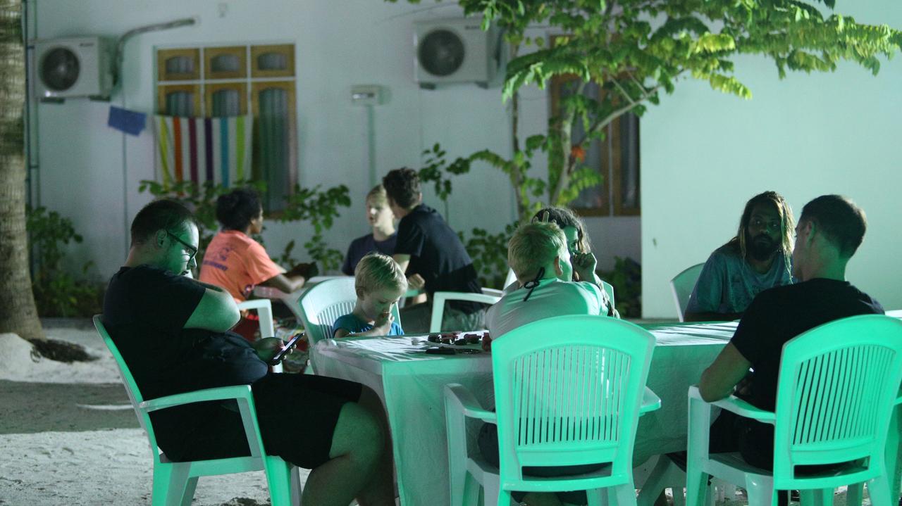 Dhigurah Retreat Beach Ngoại thất bức ảnh